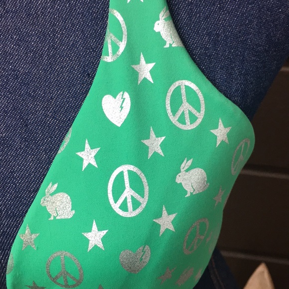 VS Triangle Suit Top - Picture 3 of 7